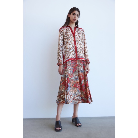 Zara Bold Print Satin Button Up Top XS Preowned - Picture 5 of 16